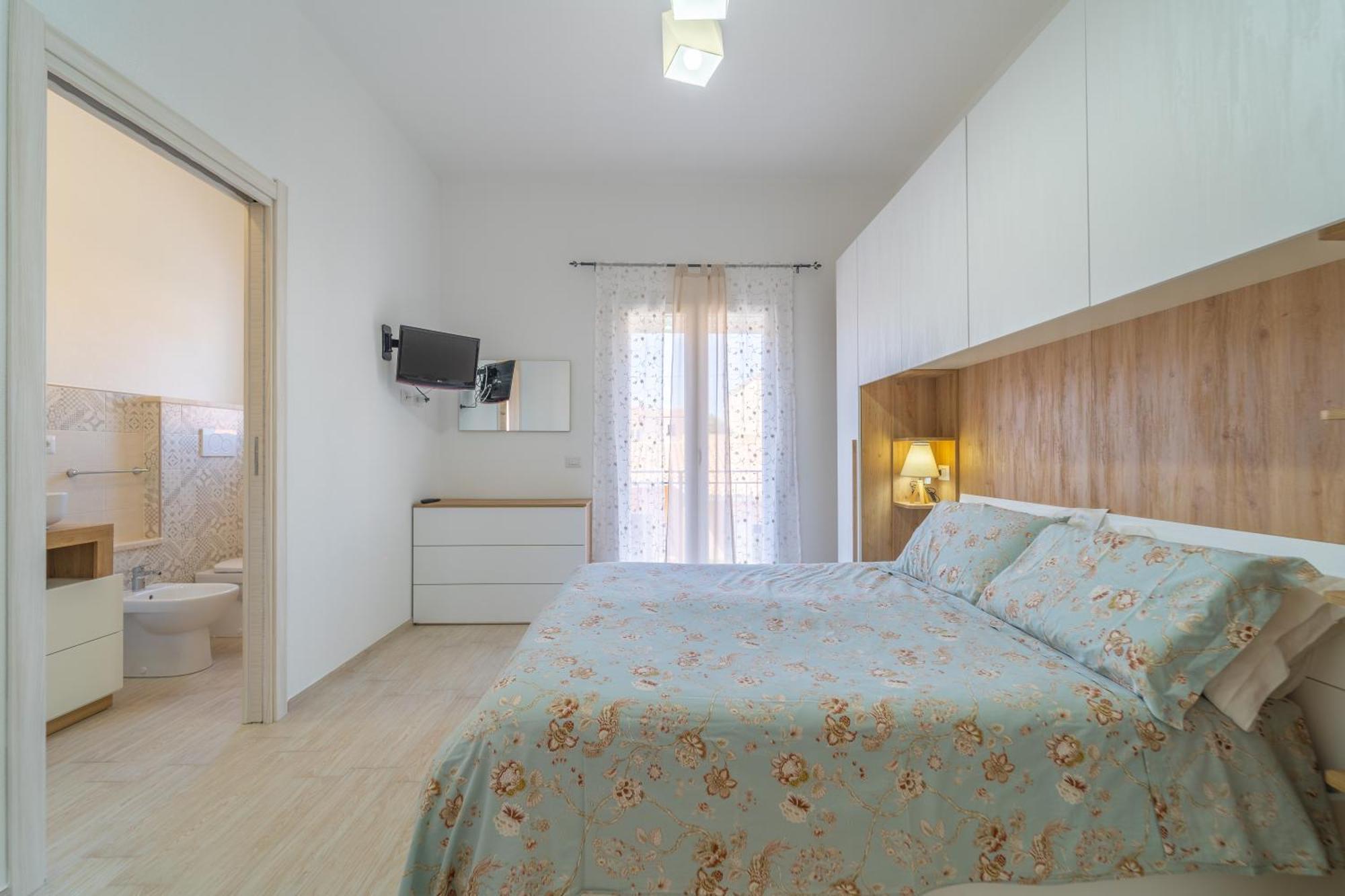Linfa Guest House - Olbia Centro Exterior photo